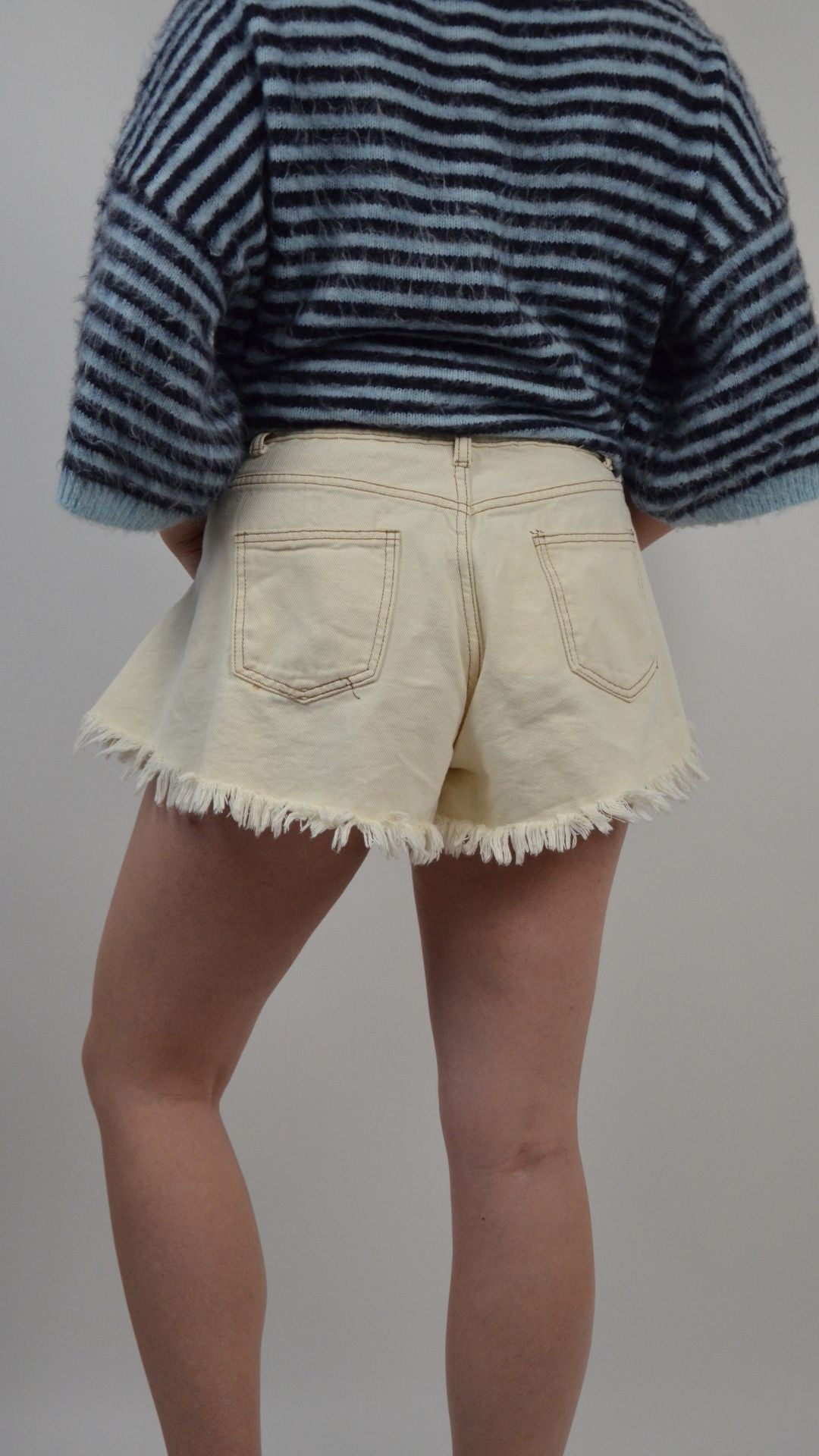 Lou short beige