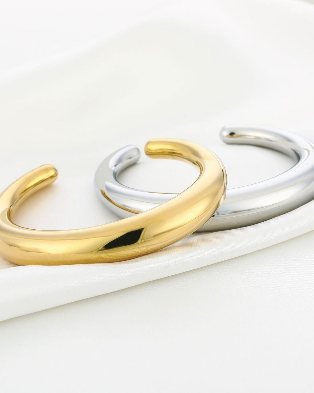 Noe bangle