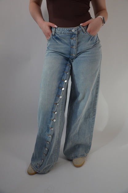 Bella button jeans
