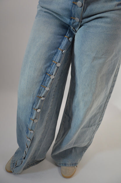 Bella button jeans