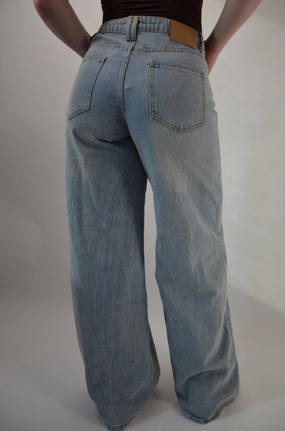 Bella button jeans