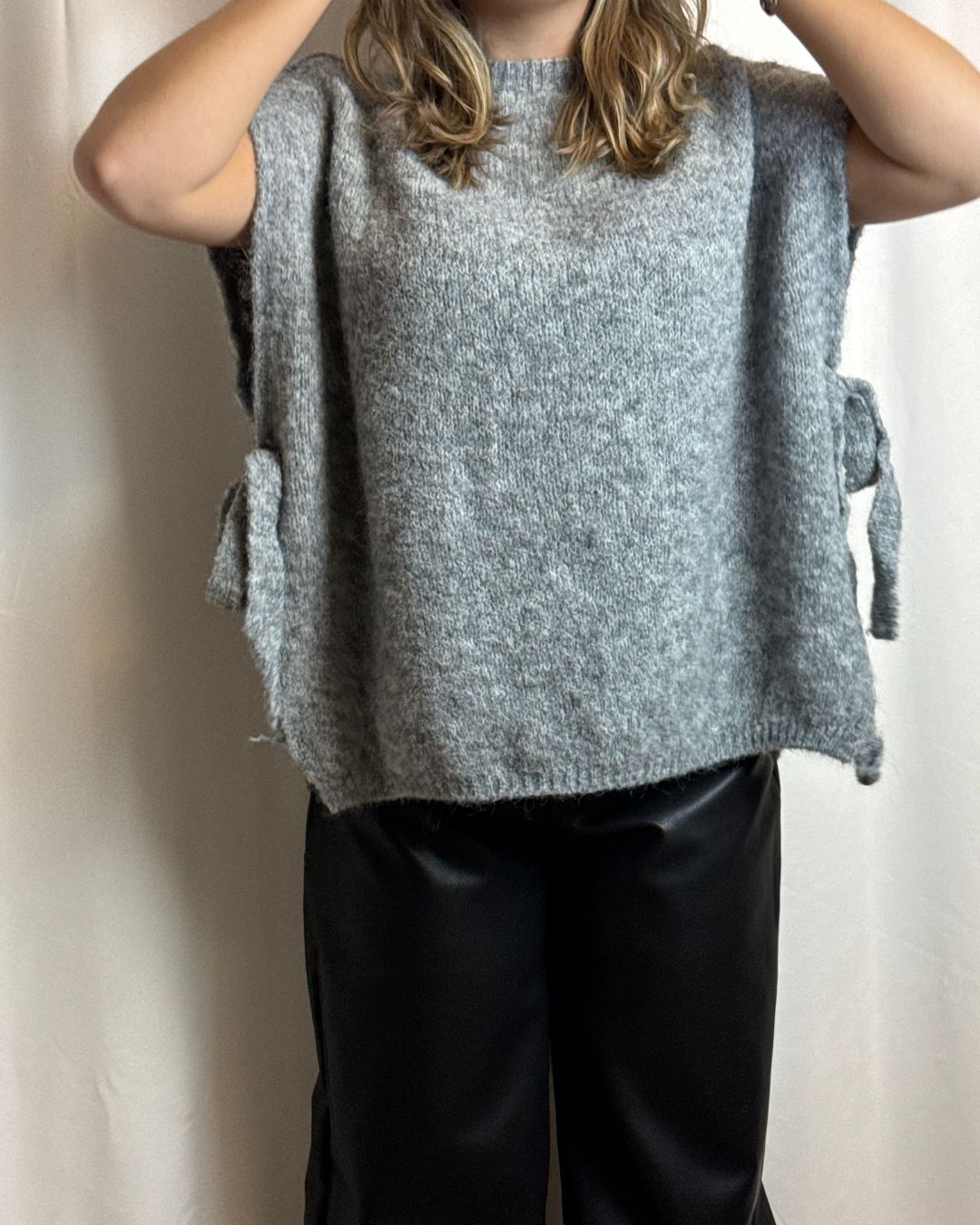 Mila tie me top grijs