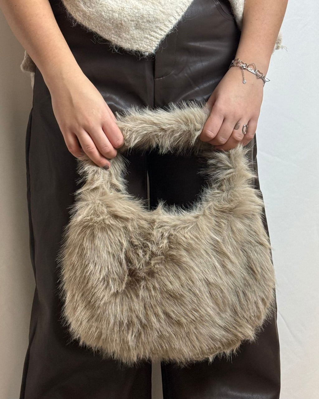 Eefje fluffy tas beige